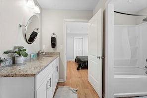 Shower, hair dryer, towels, soap - Oceanfront 4BR Beach House in South Ponte Vedra Beach with Direct Beach Access (South Ponte Vedra Beach)