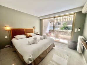 1 多间卧室、熨斗/熨衣板、免费 WiFi、床单