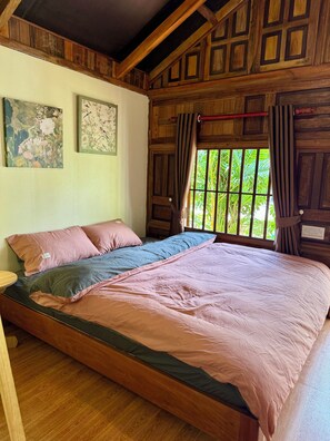 Standard Studio, Courtyard View | Soundproofing, free WiFi - Misty Garden Homestay Retreat (Dien Bien)