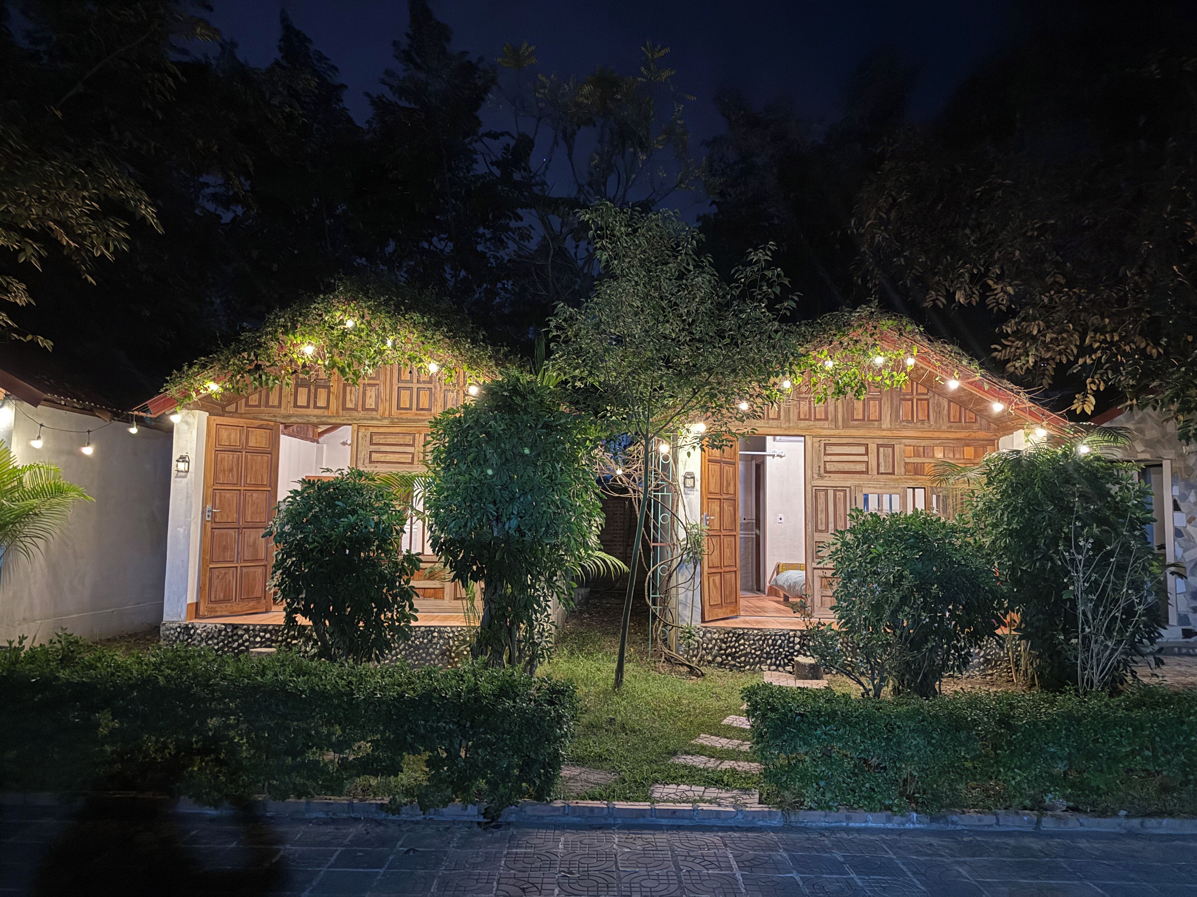 المنشأة من الخارج