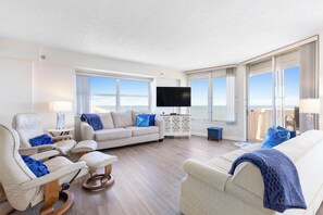 Smart TV, books - New listing! 3-bedroom. Ocean-Front, Corner Unit with Panoramic Views (Ormond Beach)