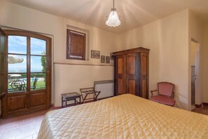 Classic Double or Twin Room | Free WiFi - Santo Pietro Resort (San Gimignano)