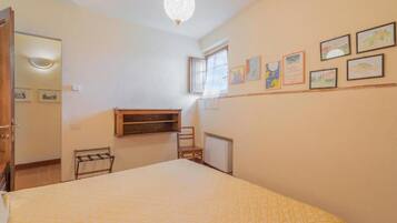 Apartment (LARNIANO) | Free WiFi