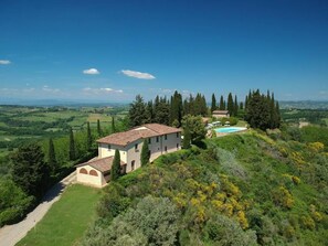 Aerial view - Santo Pietro Resort (San Gimignano)