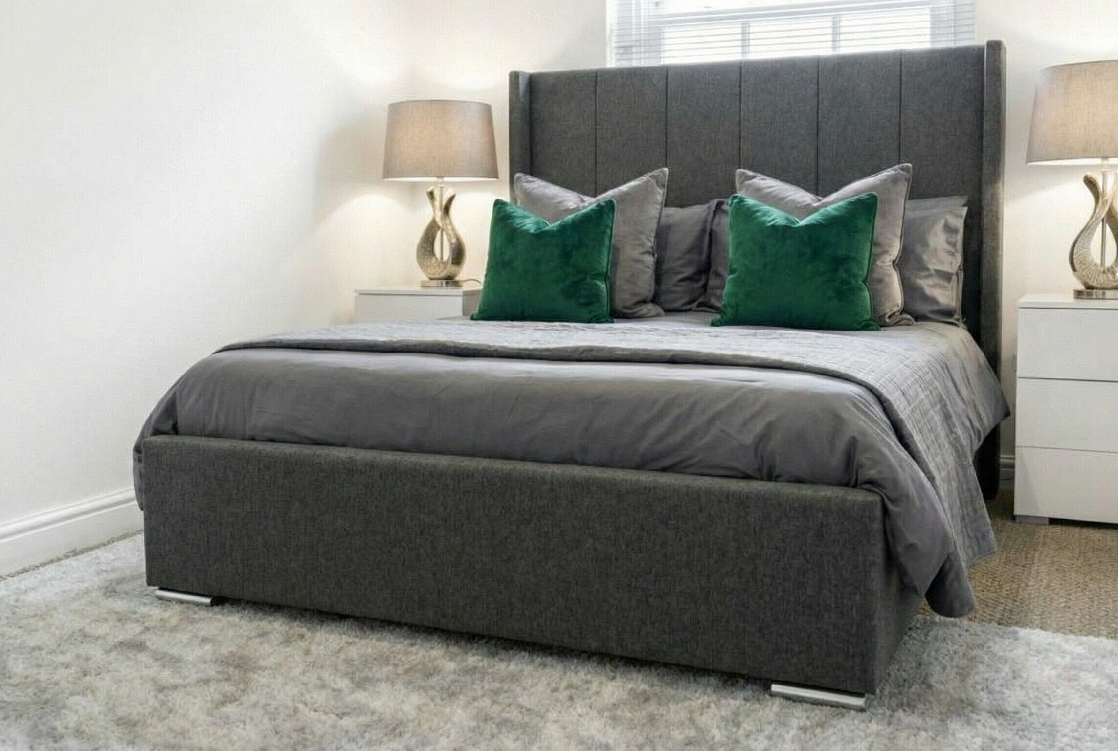 Iron/ironing board, Internet, bed sheets