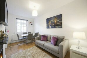 Living area - Welcoming 1-bedroom apartment in the heart of London (London)