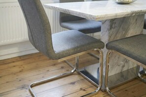 Dining - Welcoming 1-bedroom apartment in the heart of London (London)