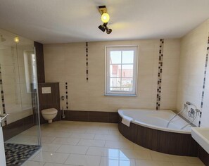 Comfort Apartment | Bathroom - Moritz Apartments - Pfarrgasse 09 (Kuellstedt)
