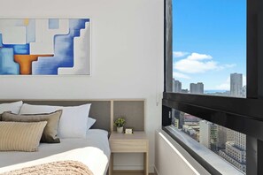 1 bedroom, desk, iron/ironing board, WiFi - FIFA Fan Fest Base | 1BR | Pool & Stadium Shuttle (Miami)