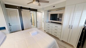 Iron/ironing board, free WiFi, bed sheets - Stunning Beach House 104B w/Beach Service (Miramar Beach)