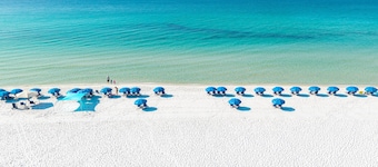 Stunning and Spacious Gulf Front Blu 204 - Free Beach for 2