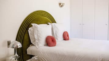 Luxury Villa, Patio | Premium bedding, memory foam beds, free WiFi