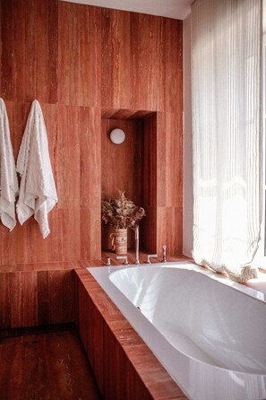 Vil·la de luxe, pati | Bany