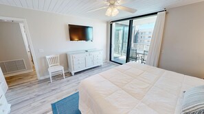 Iron/ironing board, free WiFi, bed sheets - Beautiful Inside and Out Mainsail 276 (Miramar Beach)