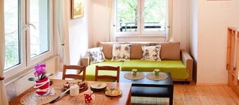 Lakeside holiday home with private garden