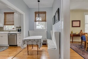 Interior - Enjoy the Masters from this Charming Home Less < 4 miles from Augusta National (Augusta)