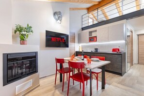 Dining - Hostdomus - La Scala (Alba)