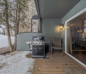 BBQ/picnic area - Meadow Lake Townhouse (Columbia Falls)