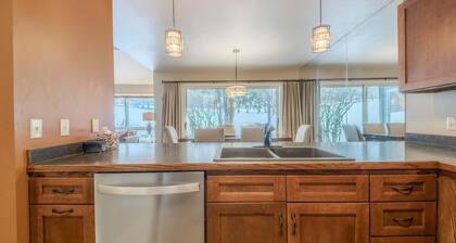 Meadow Lake Townhouse