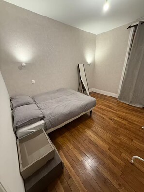 3 chambres, fer et planche Ă repasser, Wi-Fi gratuit