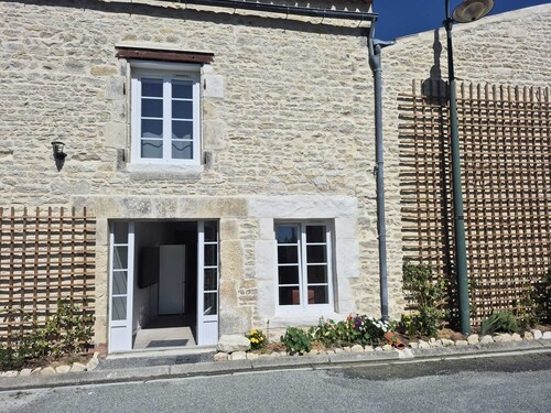 Gîte de Vouhé near Surgères apartment 2
