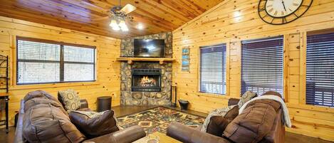 TV, fireplace, DVD player, offices