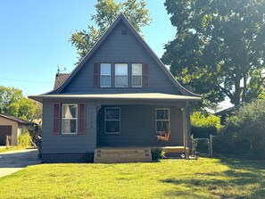 Exterior - Suites  #2 (Pekin)