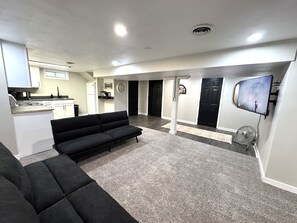 TV - Suites  #2 (Pekin)