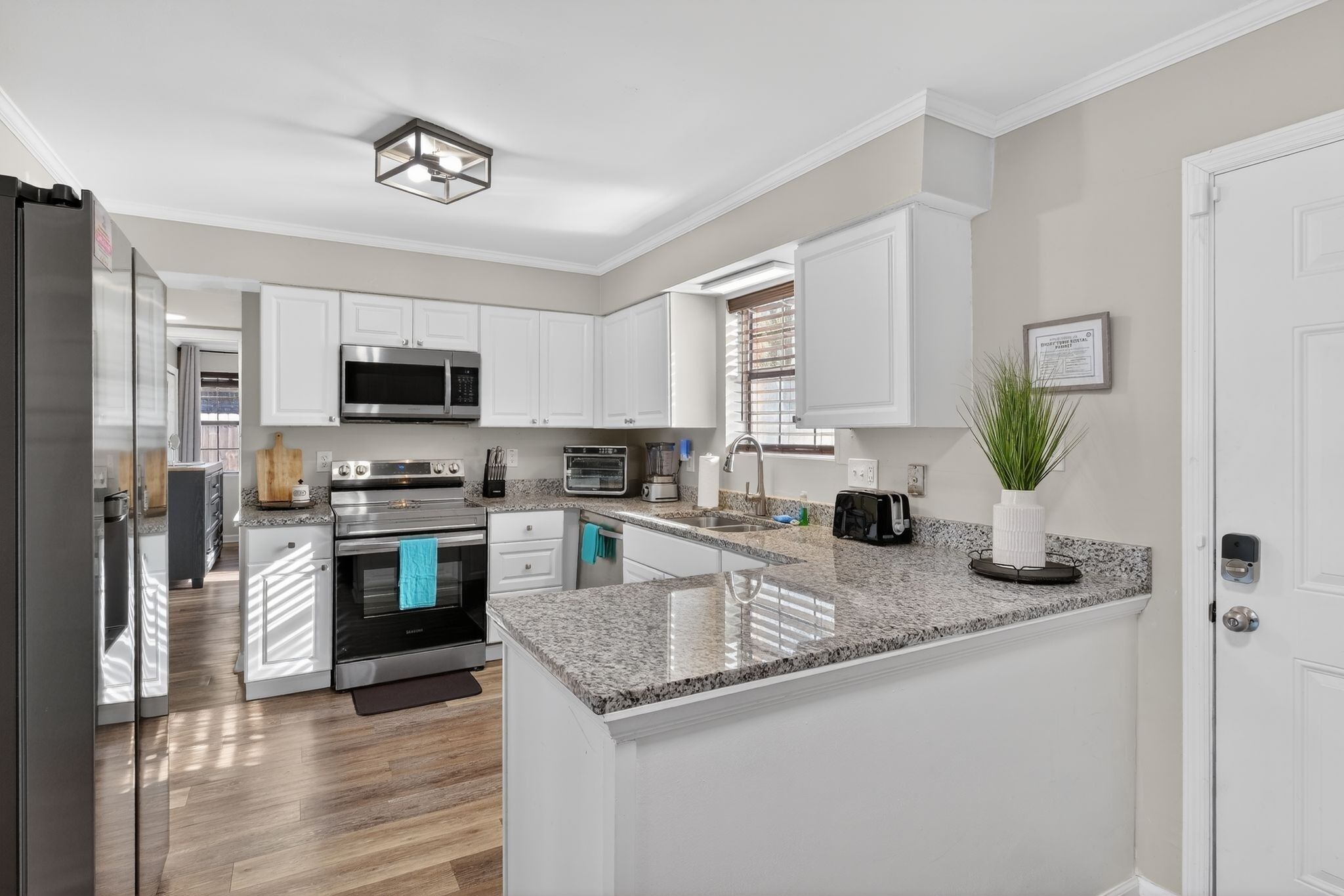 Fridge, microwave, oven, dishwasher