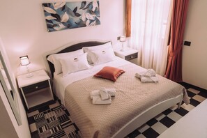 Minibar, in-room safe, desk, free WiFi - Albergo Al Cinghiale (Montevecchio)
