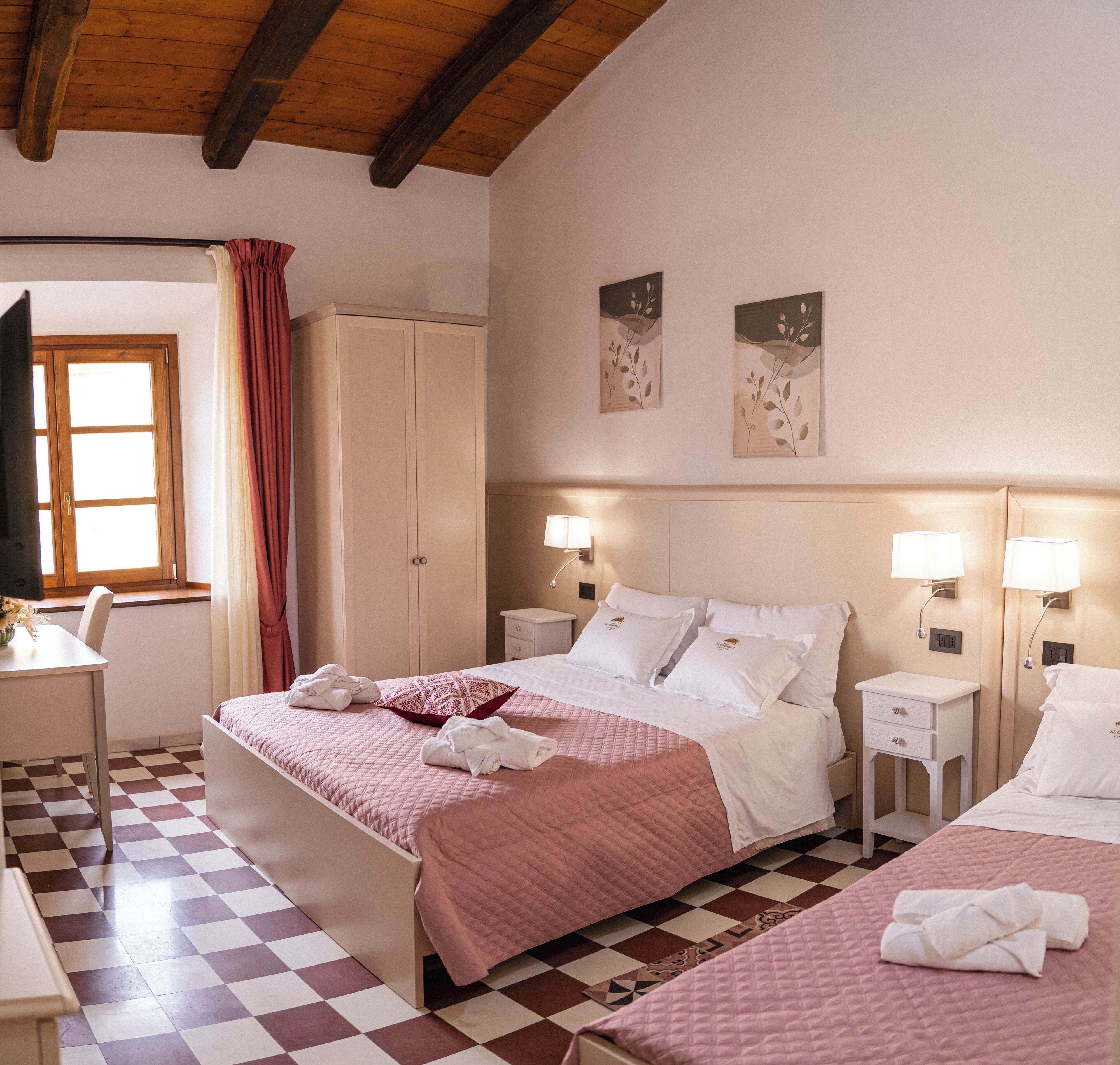 Kolmen hengen perushuone | Ilmainen Wi-Fi