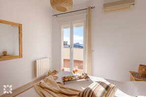 5 chambres, fer et planche à repasser, Wi-Fi gratuit