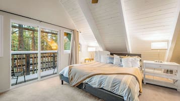 Apartment, Berbilang Katil, Hot Tub, Mountain View (Zephyr Chalet) | 4 bilik tidur, dihias secara berasingan