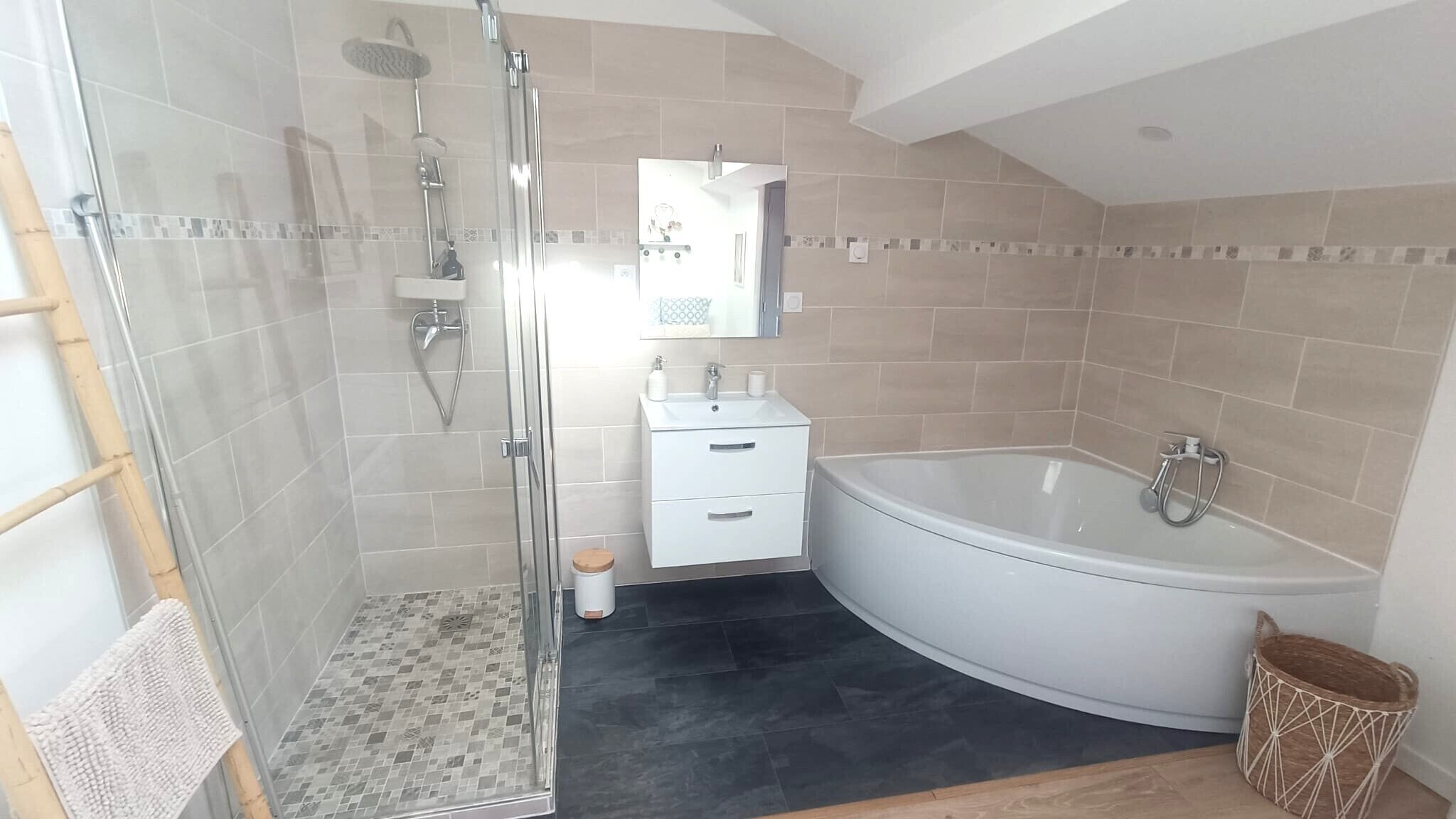 Hair dryer, towels, toilet paper