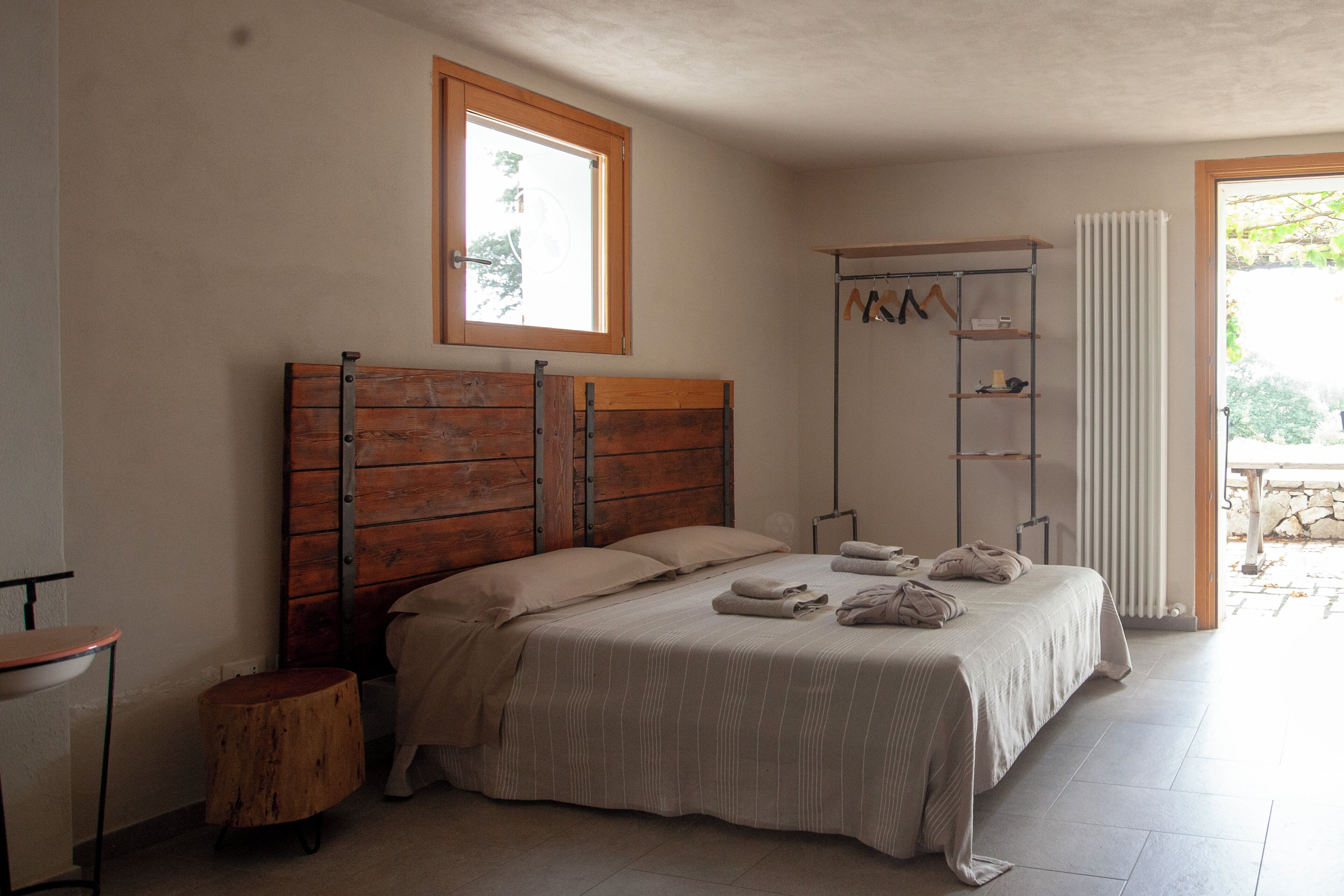 Hypo-allergenic bedding, free WiFi