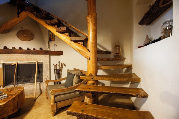 Fireplace - ECO RESORT TRE CERCOLE (San Marco in Lamis)