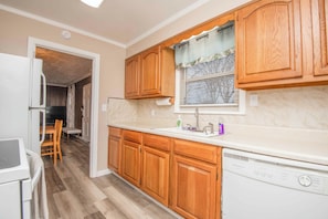 Microwave, oven, stovetop, dishwasher