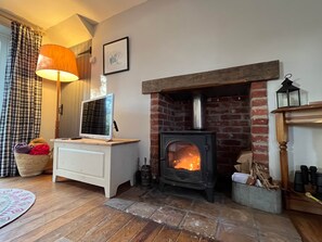 Interior - Riverside cottage (Bungay)