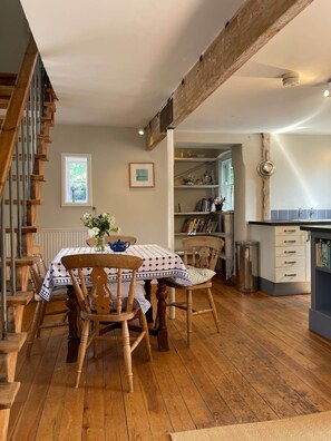 Dining - Riverside cottage (Bungay)