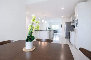 Interior - Modern 3BR Getaway • 4 Beds +Free Parking Included (Hallandale Beach)