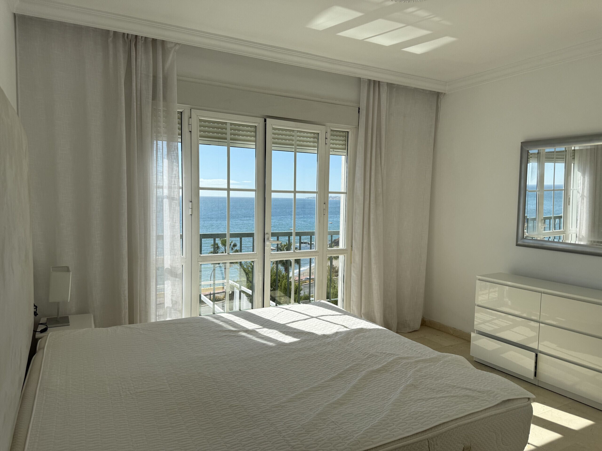 4 habitaciones, wifi gratis y ropa de cama 