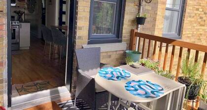 Cozy 1-bedroom condo in peaceful Montréal with AC
