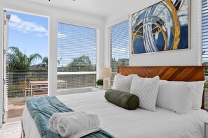2 bedrooms, desk, iron/ironing board, travel cot - Family-Friendly Pool & Game Room (San Diego)