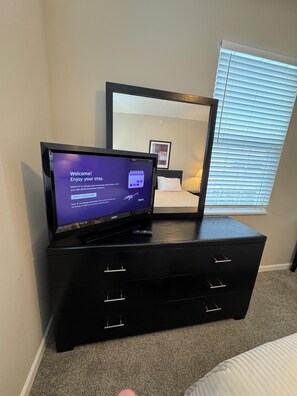 Fer et planche à repasser, Wi-Fi, draps fournis