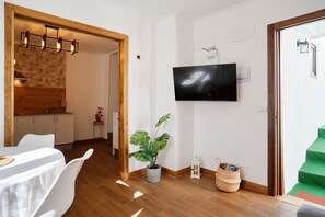 Interior - YourHouse El Hogar de Ireneo A (Güimar)