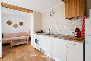 Coffee/tea maker, fridge, microwave, electric kettle - YourHouse El Hogar de Ireneo B (Güimar)