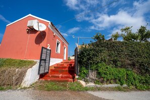 Unclassified image, 3 of 21, button - Grenta Country House – Tranquil Cottage near North Corfu Beaches (Karousádes)