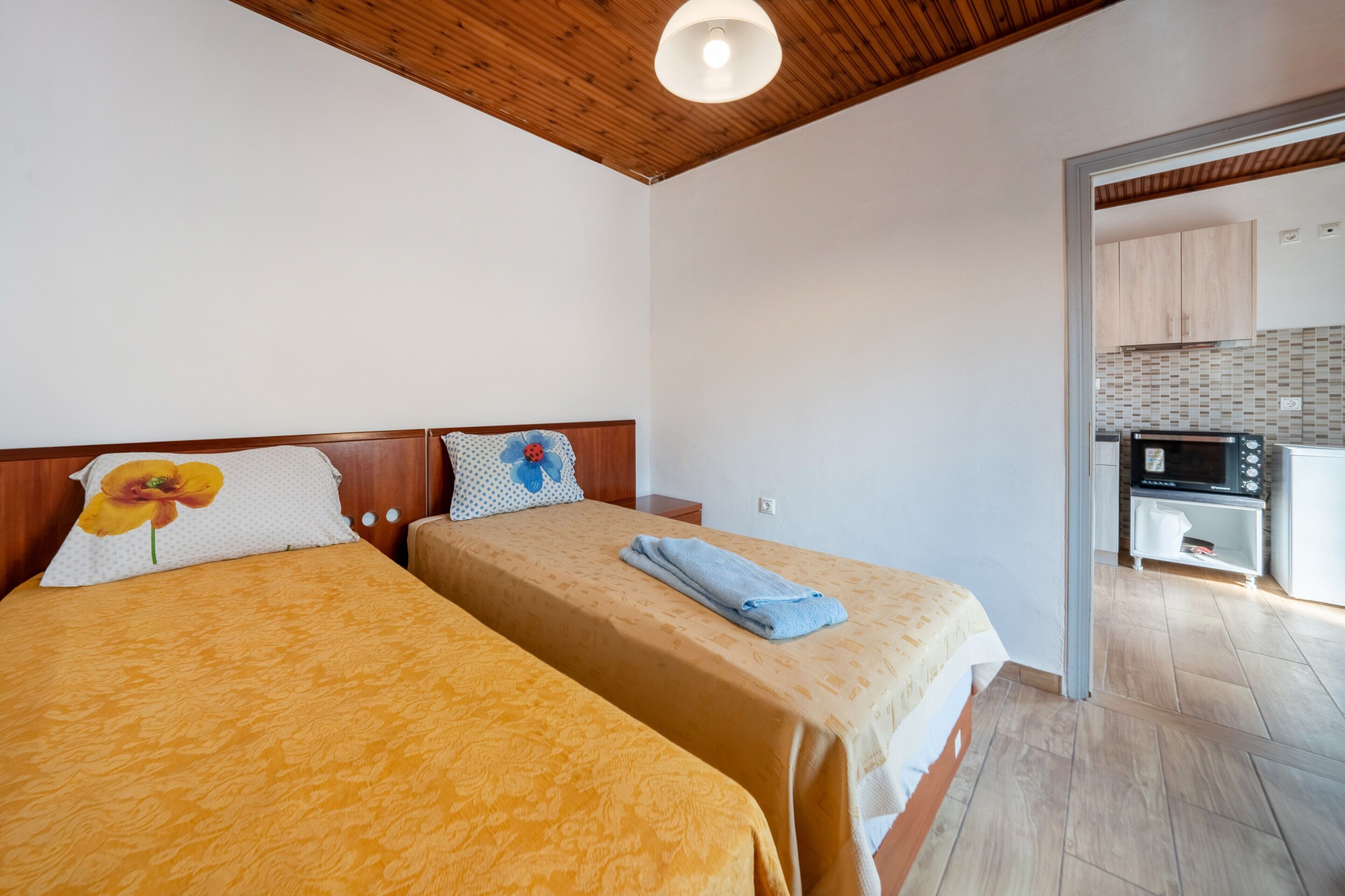 Fer et planche à repasser, Wi-Fi, draps fournis