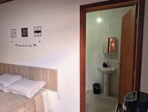 1 bedroom, free WiFi, bed sheets, wheelchair access