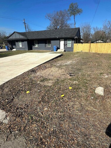 Modern Apartment by Hospitals